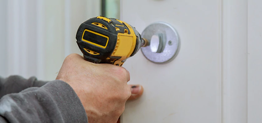 Street Locksmith For Smart Lock Repair in Bonita, CA