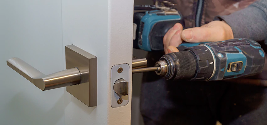 Broken Door Handle Lock Repair in Bonita, California